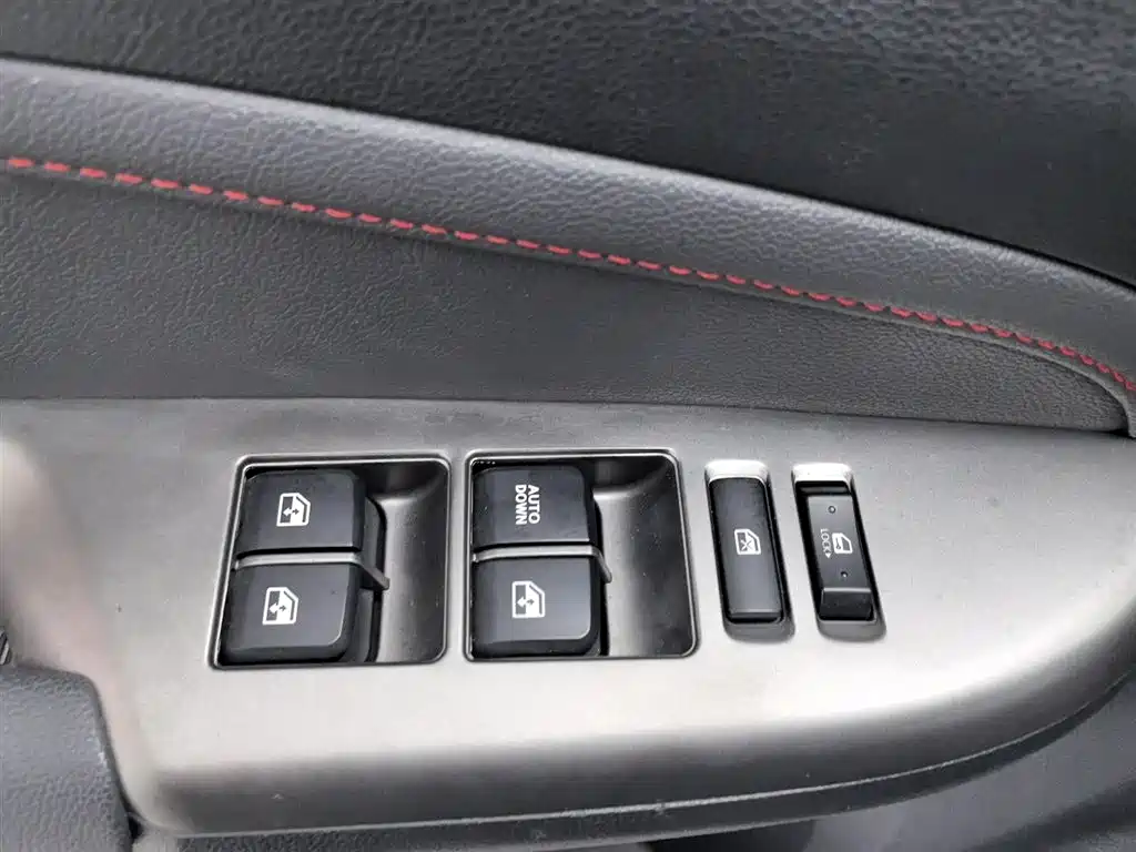 Changan CS15 2016 1.5L MT Fashion