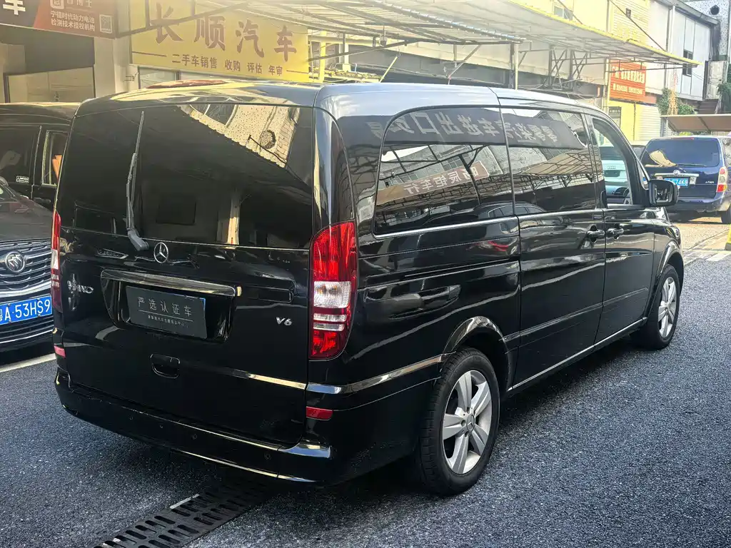 Mercedes-Benz Viano — миниатюра 2
