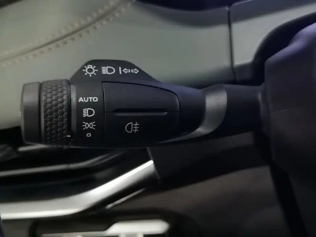 Geely Haoyue L — миниатюра 21