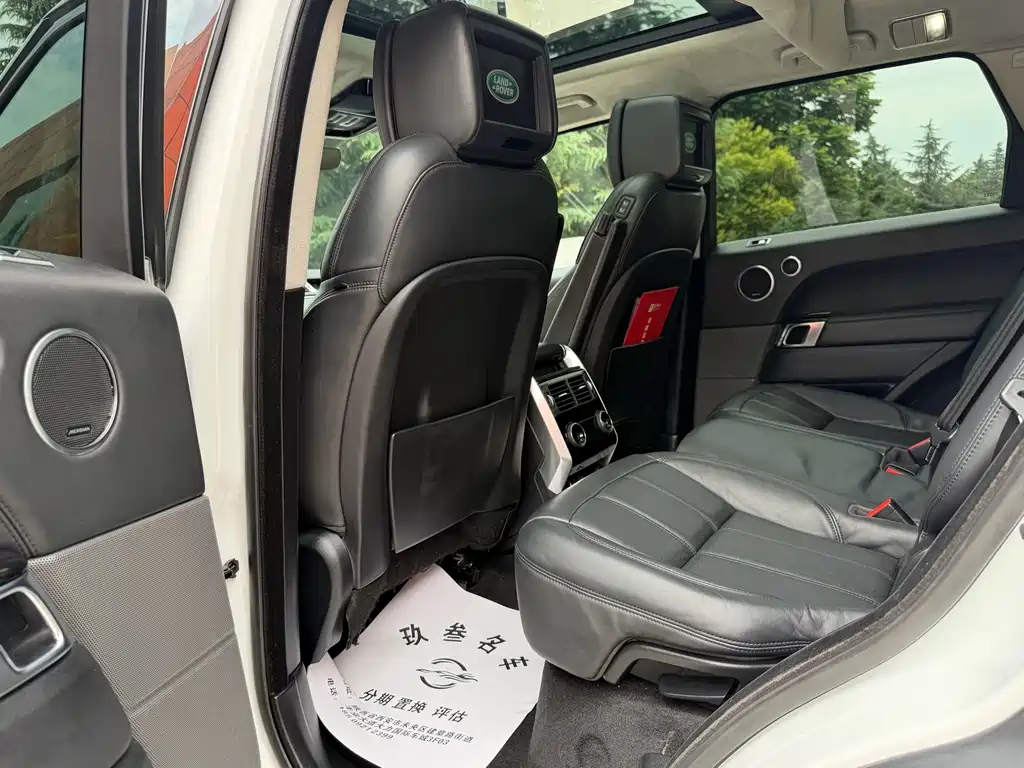 Land Rover Sport — миниатюра 11