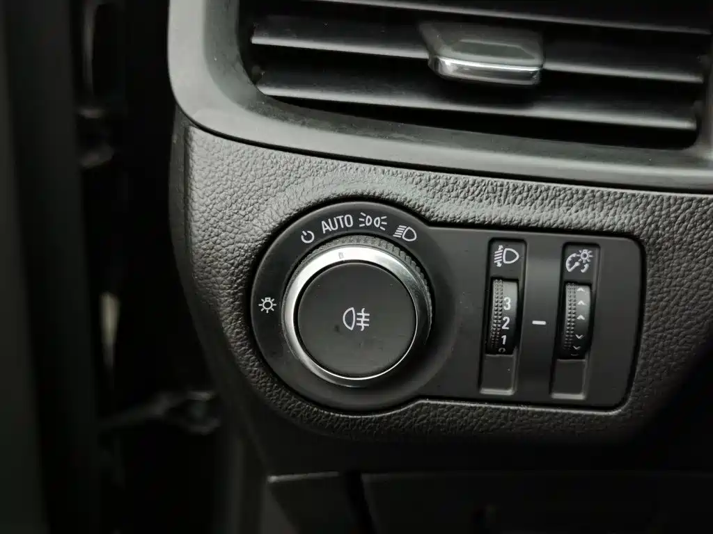 Buick Envision Plus — миниатюра 21