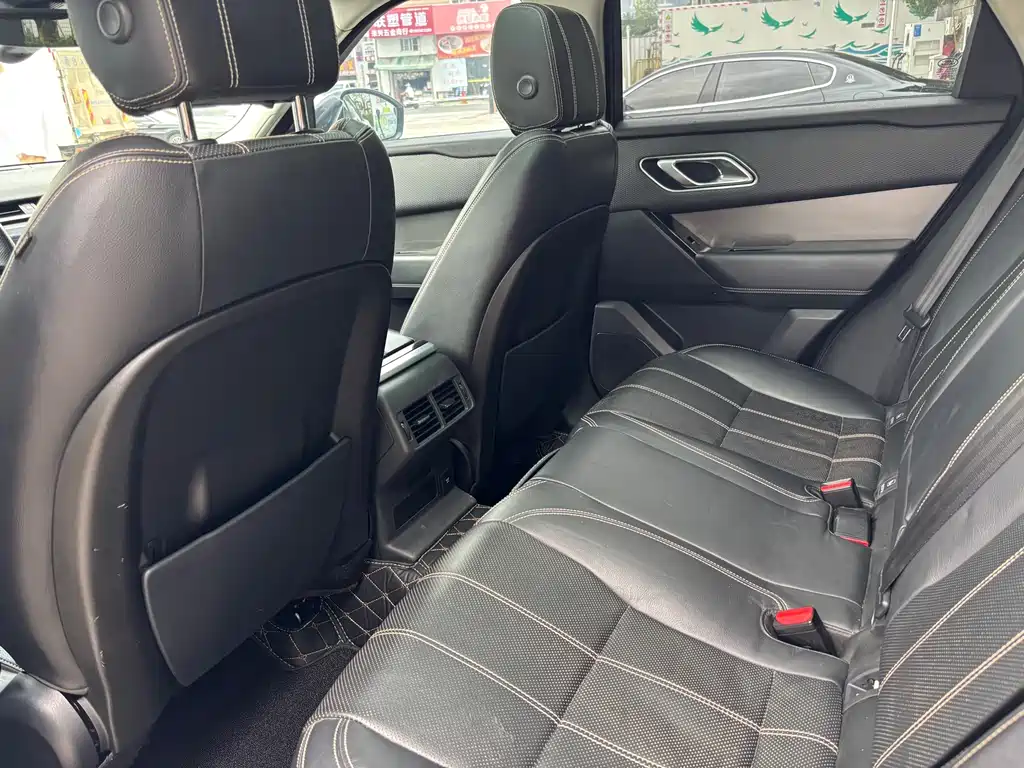 Land Rover Velar — миниатюра 6