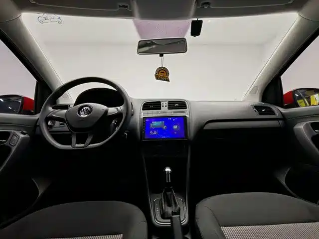 Volkswagen Polo — миниатюра 11