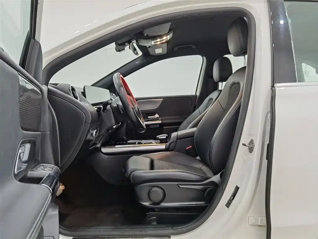 MERCEDES-BENZ B CLASS