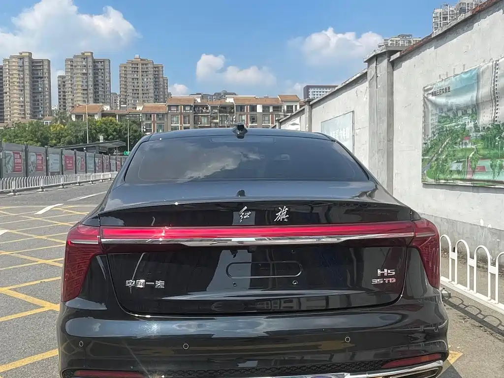 Hongqi Hongqi H5 — миниатюра 8