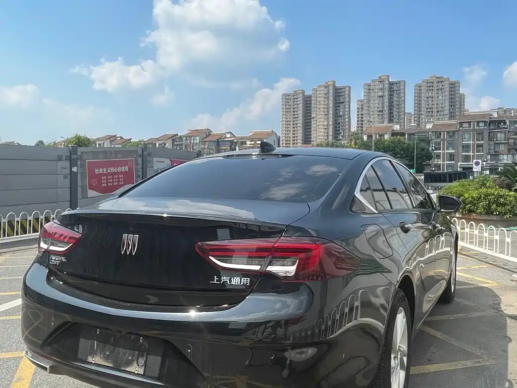 Buick Regal — миниатюра 9