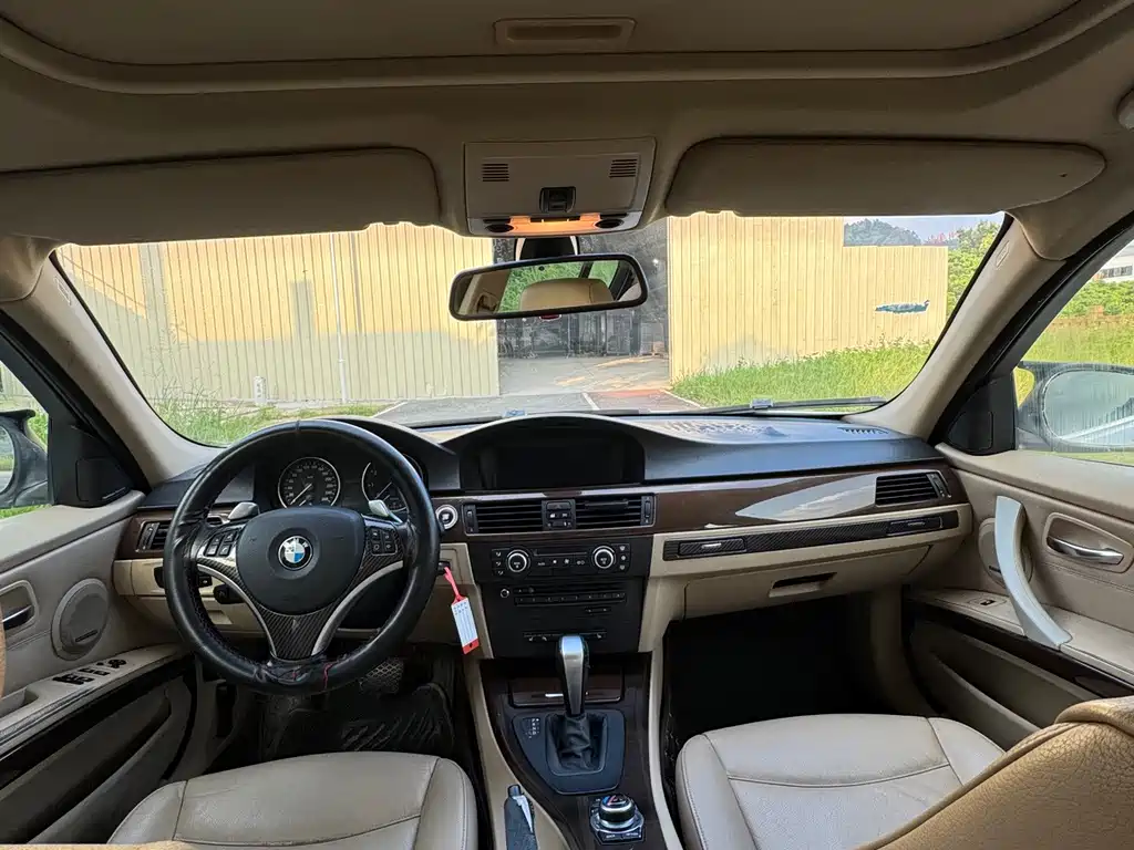 BMW 3 Series — миниатюра 17