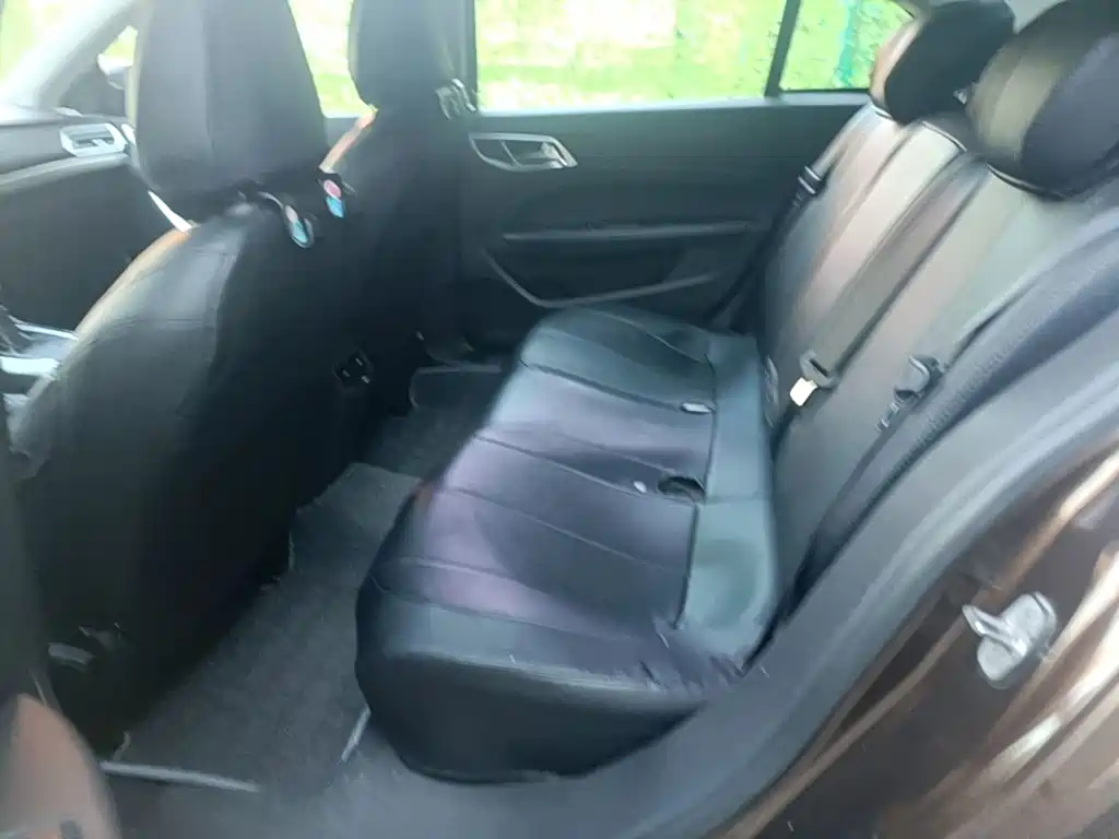 Peugeot 408 — миниатюра 17