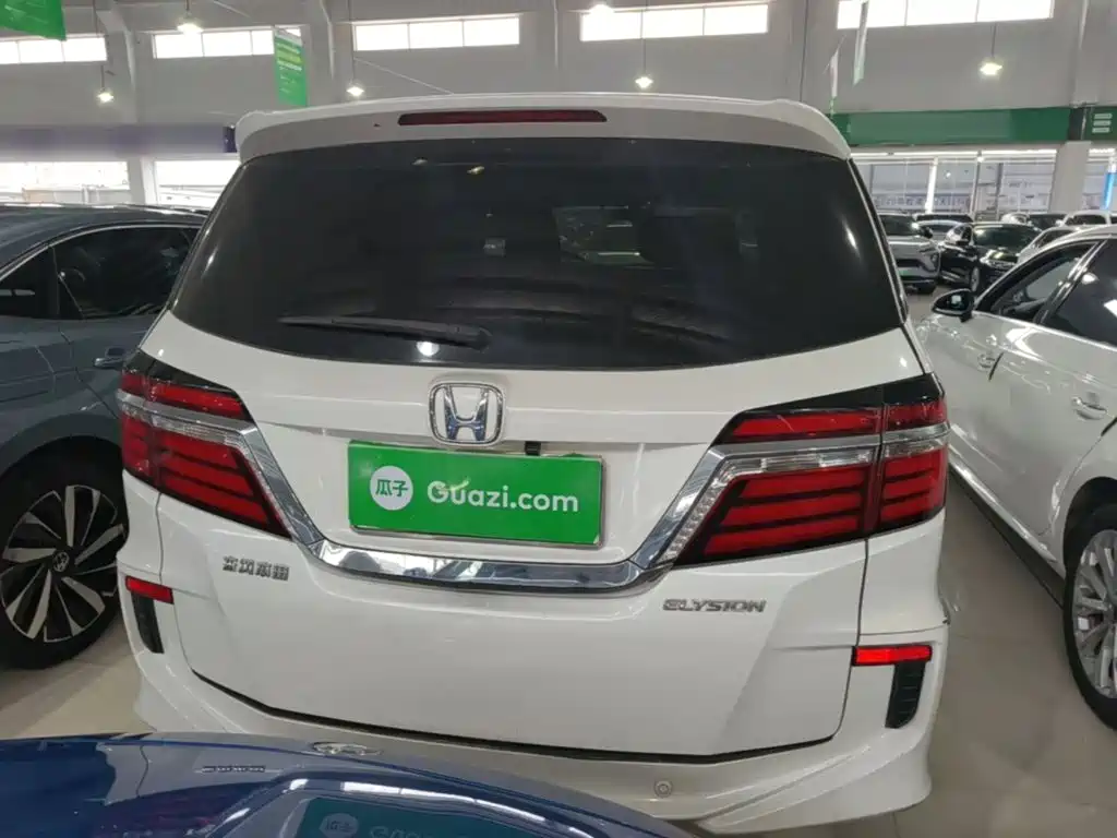 Honda Elysion — миниатюра 6