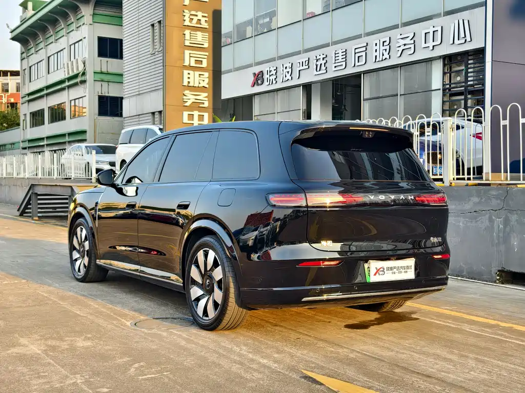 VOYAH Taishan X8 — миниатюра 5