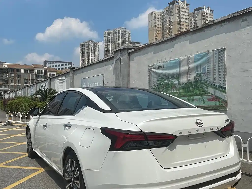 Nissan Teana — миниатюра 7