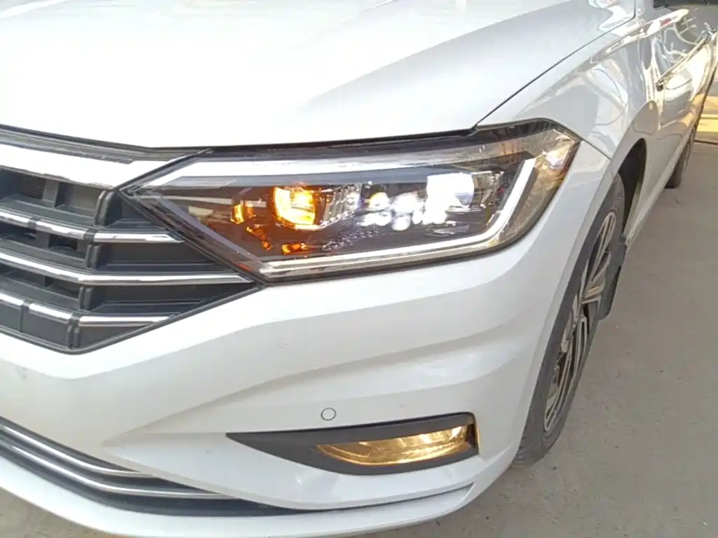 Volkswagen Sagitar — миниатюра 24