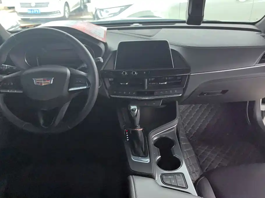 Cadillac CT4 — миниатюра 12