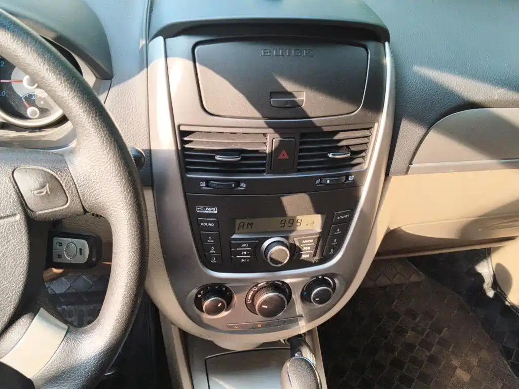 Buick Excelle — миниатюра 14