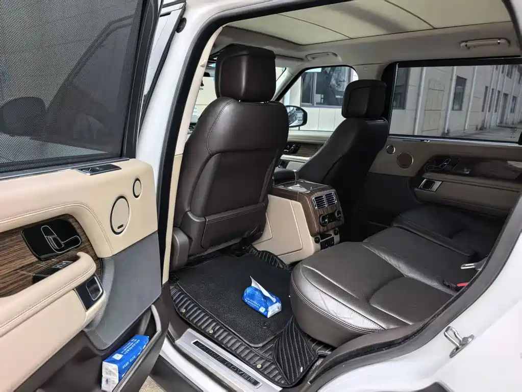 Land Rover Range Rover — миниатюра 9