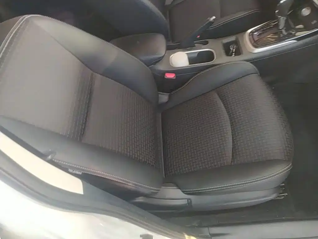 Nissan Tiida — миниатюра 25