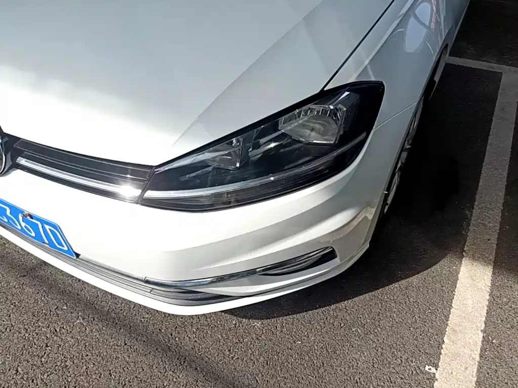 Volkswagen Golf — миниатюра 24