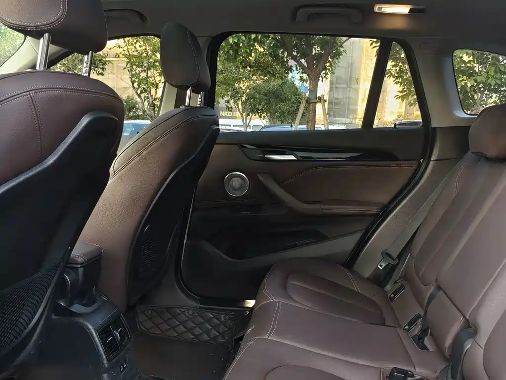 BMW X1 — миниатюра 10