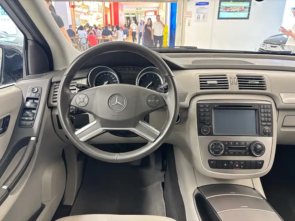 Mercedes-Benz R-Class — миниатюра 17