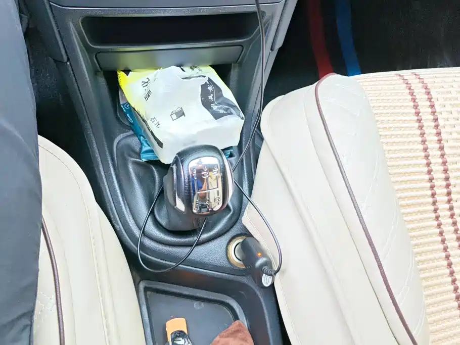 Peugeot 308 — миниатюра 16