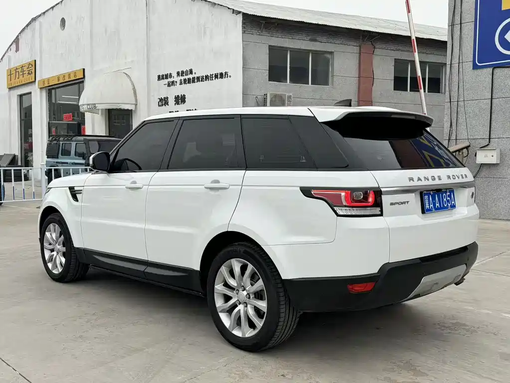 Land Rover Range Rover Sport 2014 3.0T