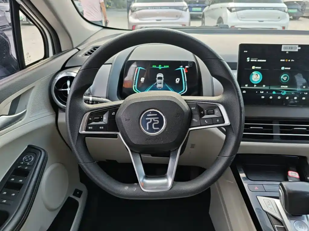 BYD Yuan Pro — миниатюра 11