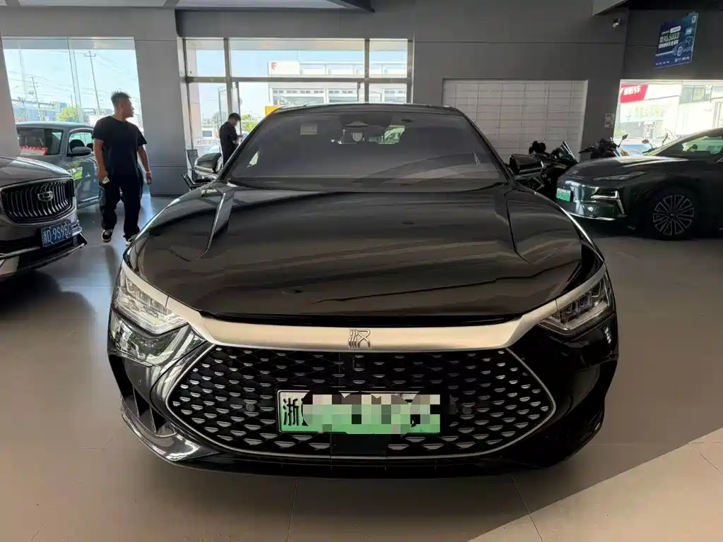 BYD Han — миниатюра 2