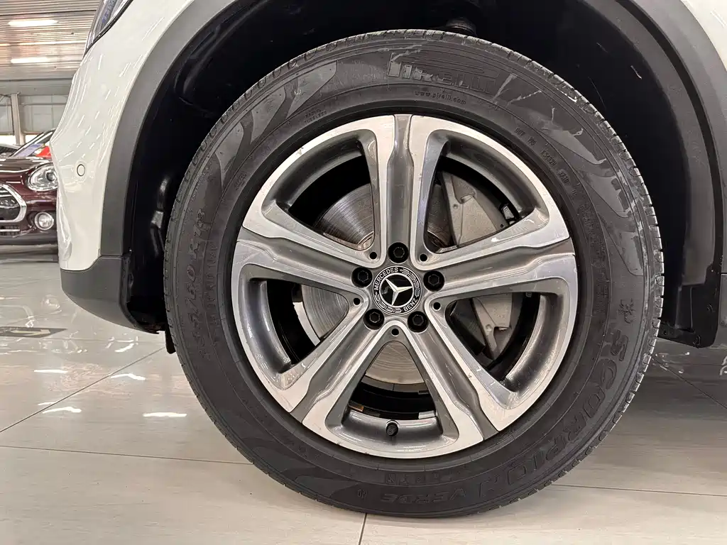 Mercedes-Benz GLC — миниатюра 8