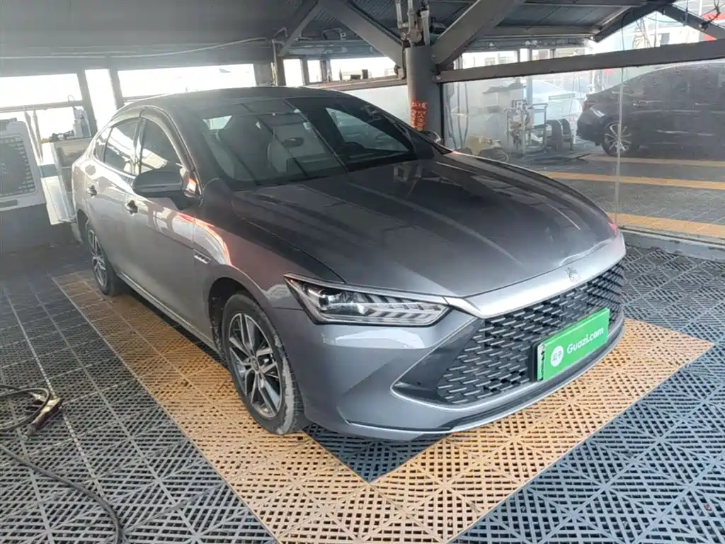 BYD Qin Plus PLUS 2023 Champion DM-i 120KM