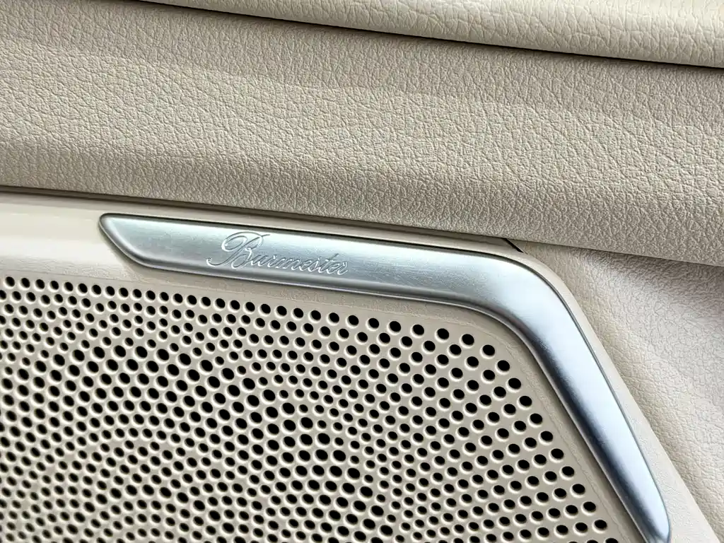 MERCEDES-BENZ V CLASS