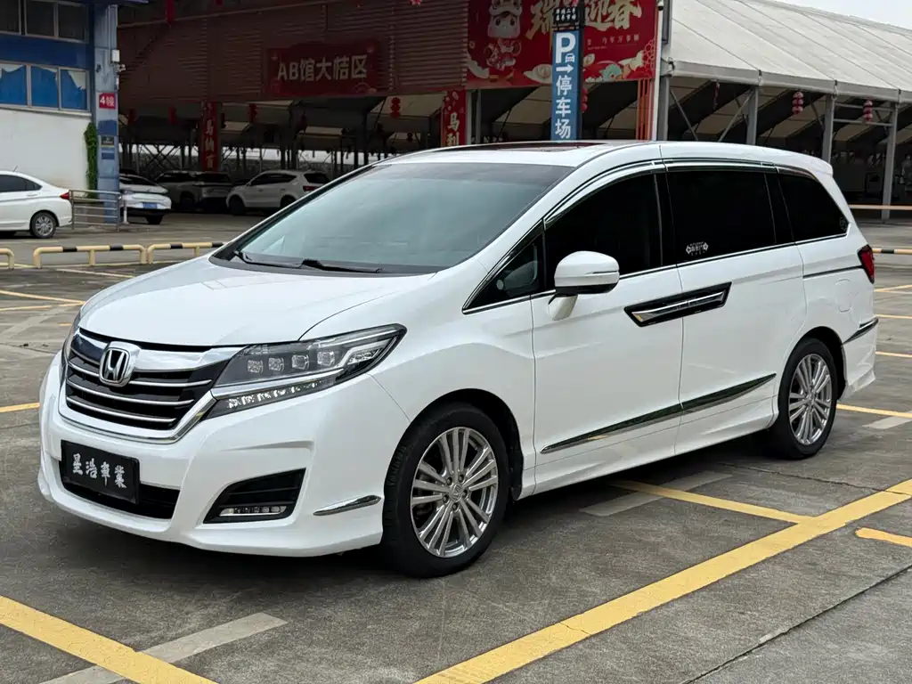 Honda Elysion 2016 2.4L Luxury