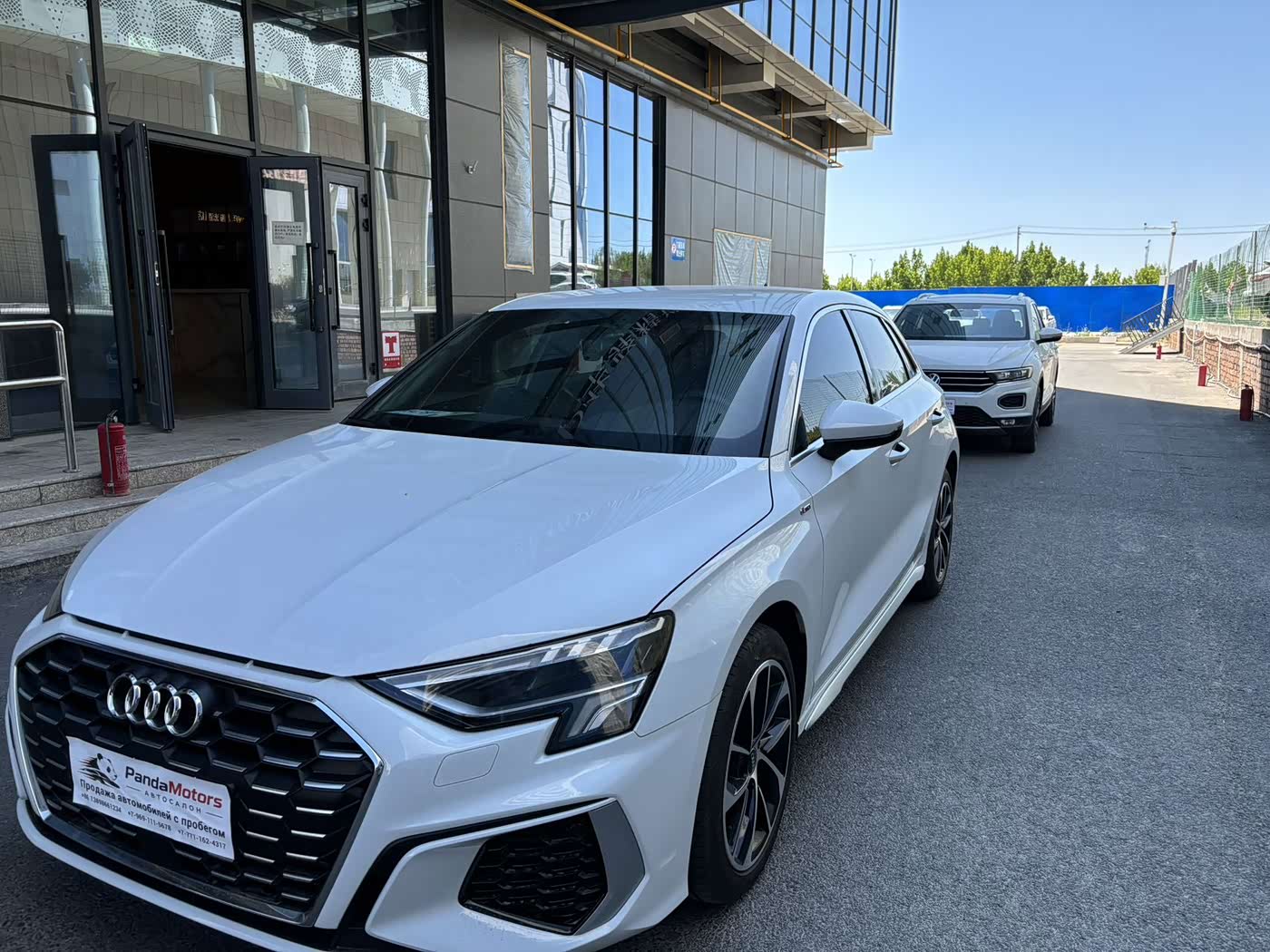 Audi A3 1.4 л 2022 г. Белый, пробег 14000 км