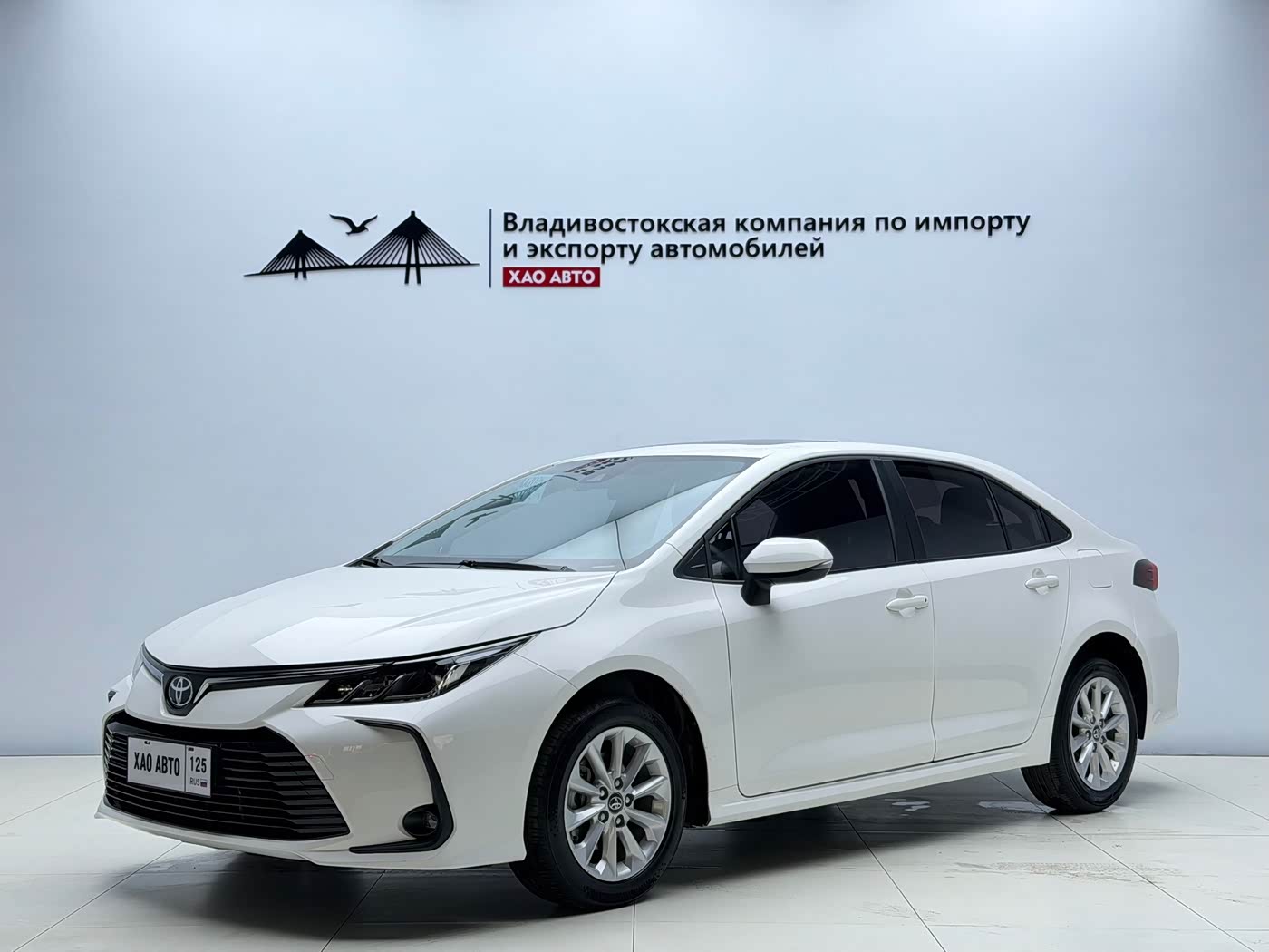Toyota Corolla 1.2 л 2022 г. Белый, пробег 30000 км