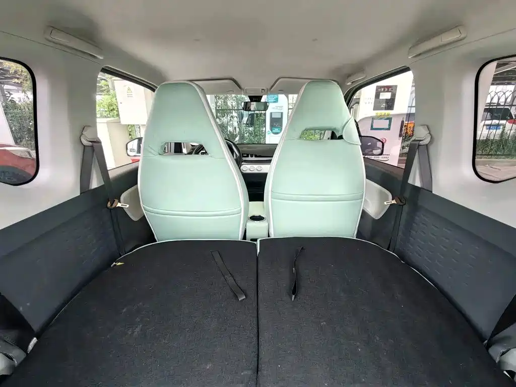 Wuling MINIEV — миниатюра 10