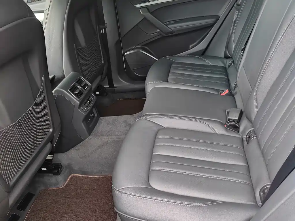 Audi Q5L 2020 40 TFSI Fashion