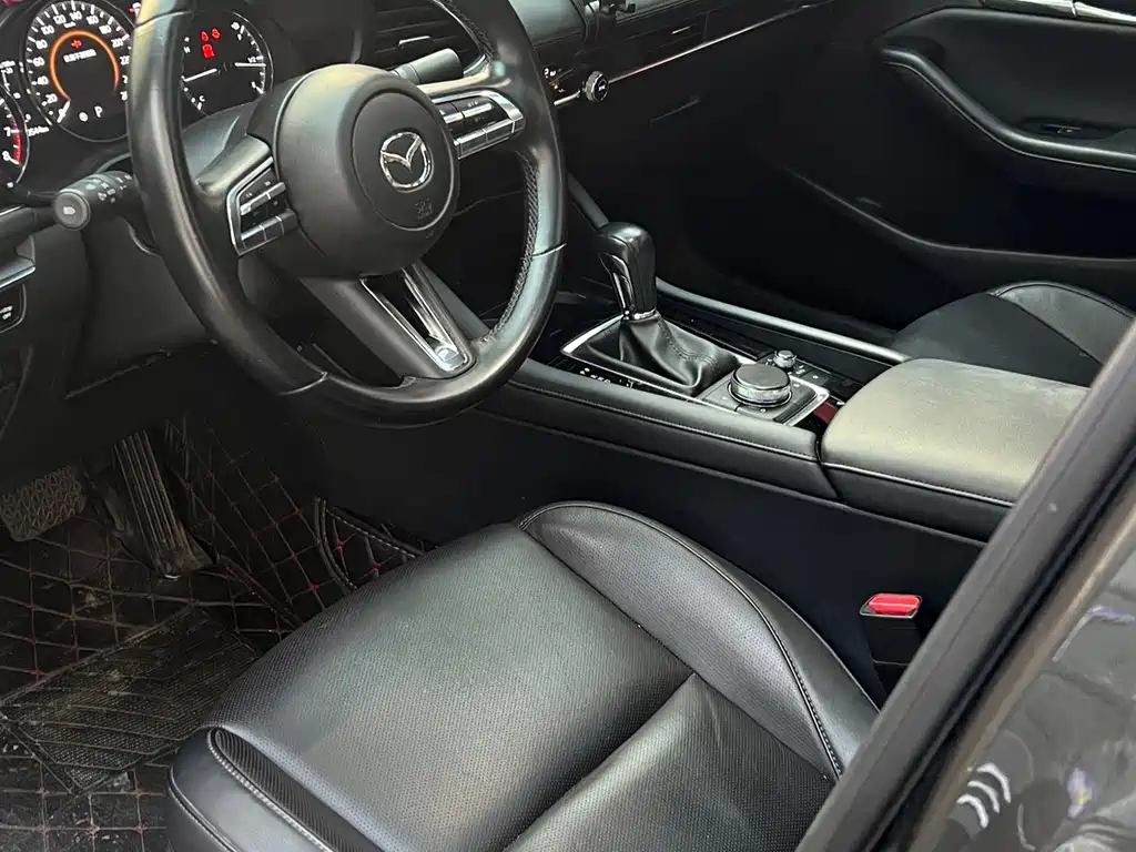 Mazda 3 Axela — миниатюра 4