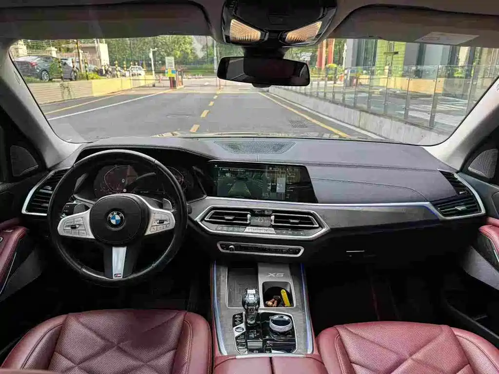 BMW X5 — миниатюра 7