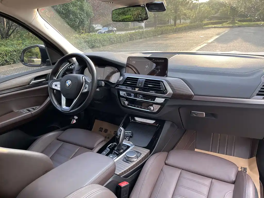 BMW X3 — миниатюра 15