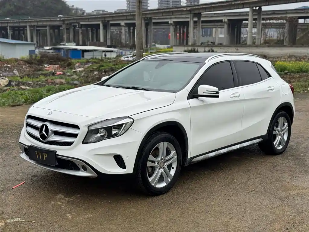 Mercedes-Benz GLA 2016