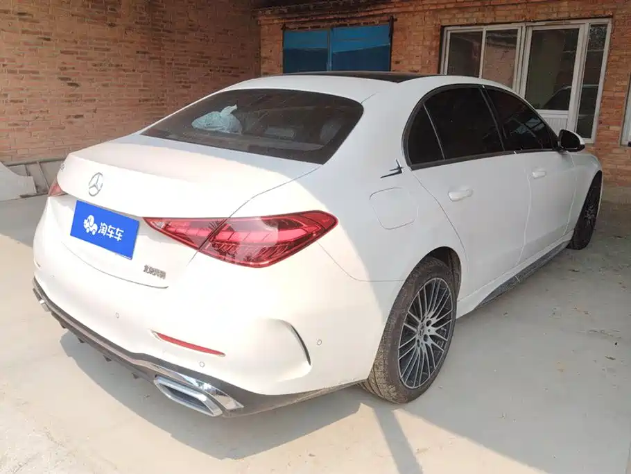 Mercedes-Benz C-Class — миниатюра 3