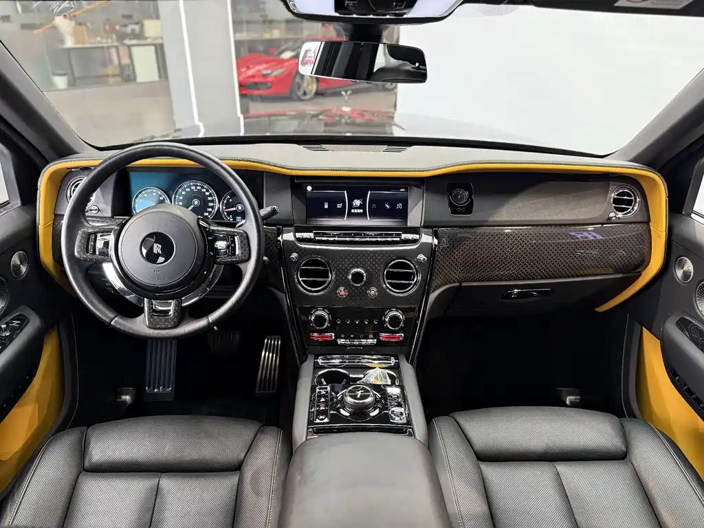 ROLLS-ROYCE CULLINAN