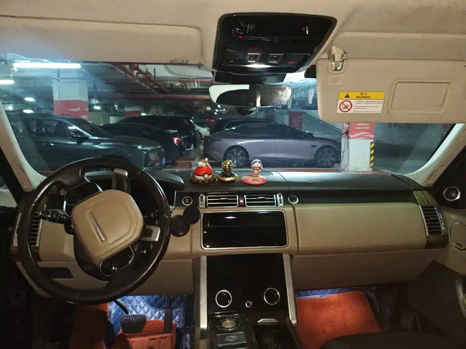 Land Rover Range Rover — миниатюра 3