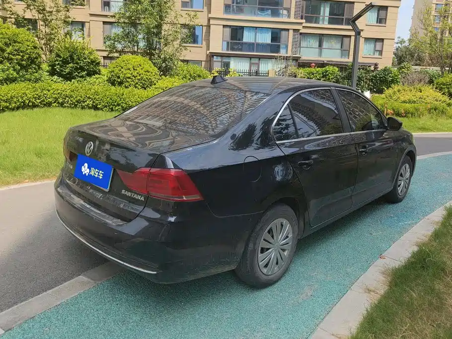 Volkswagen Santana — миниатюра 3
