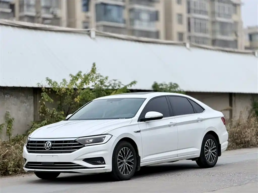 Volkswagen Sagitar 2021