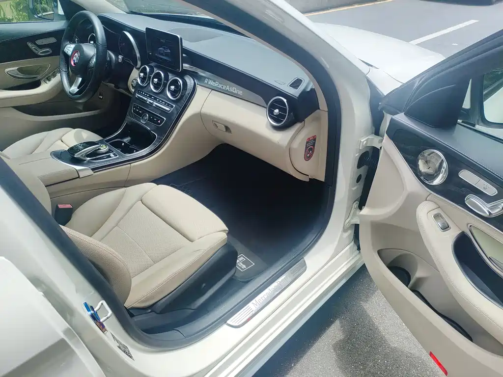 Mercedes-Benz C-Class C 2015 C 200 L Sport