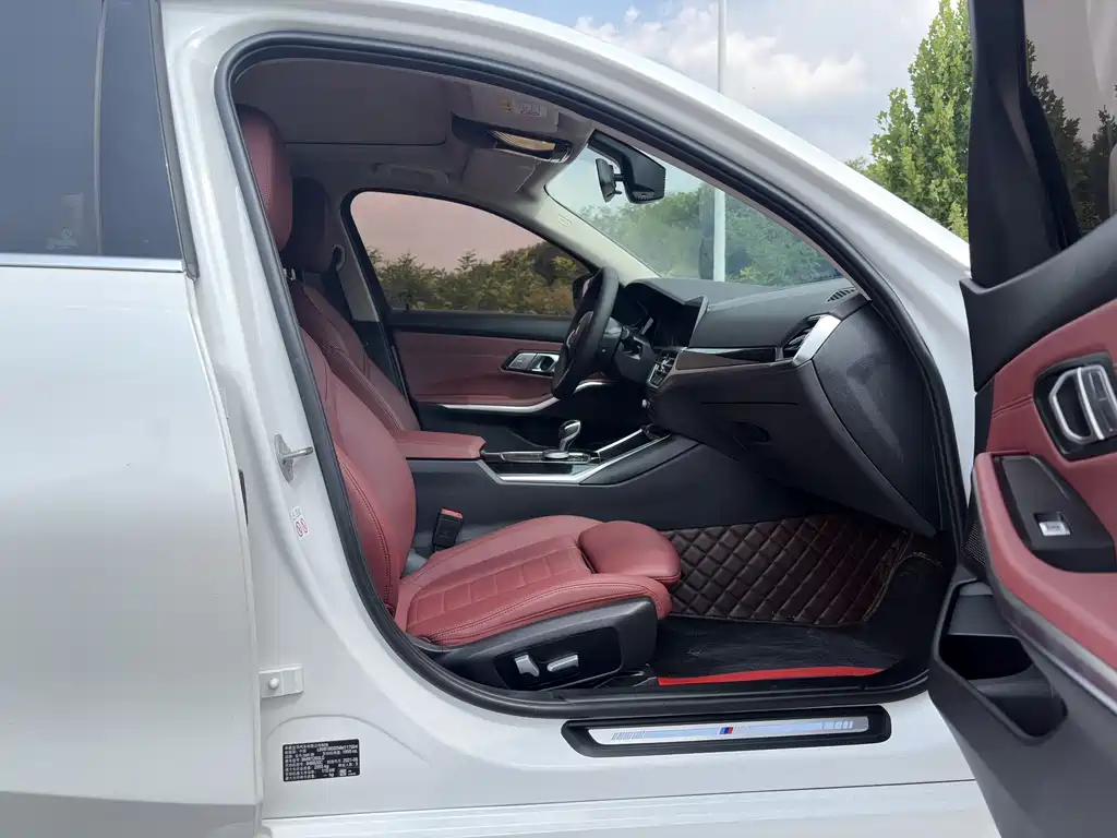 BMW 3 Series — миниатюра 11