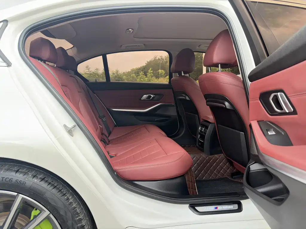 BMW 3 Series — миниатюра 10