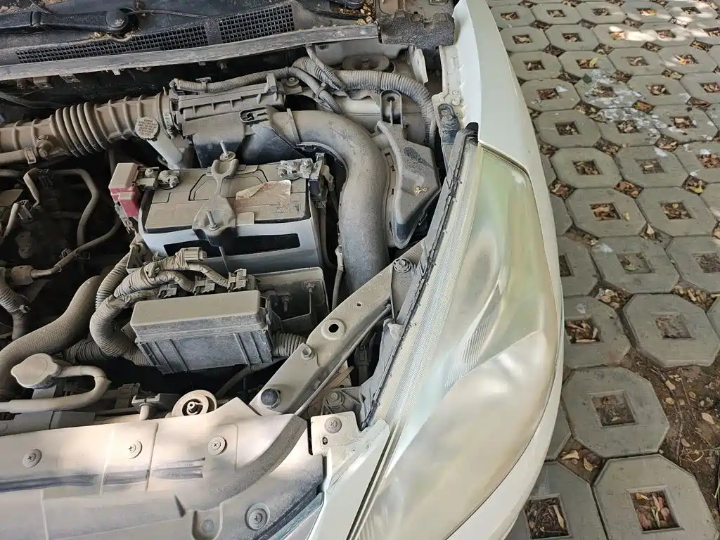 Nissan Tiida — миниатюра 21