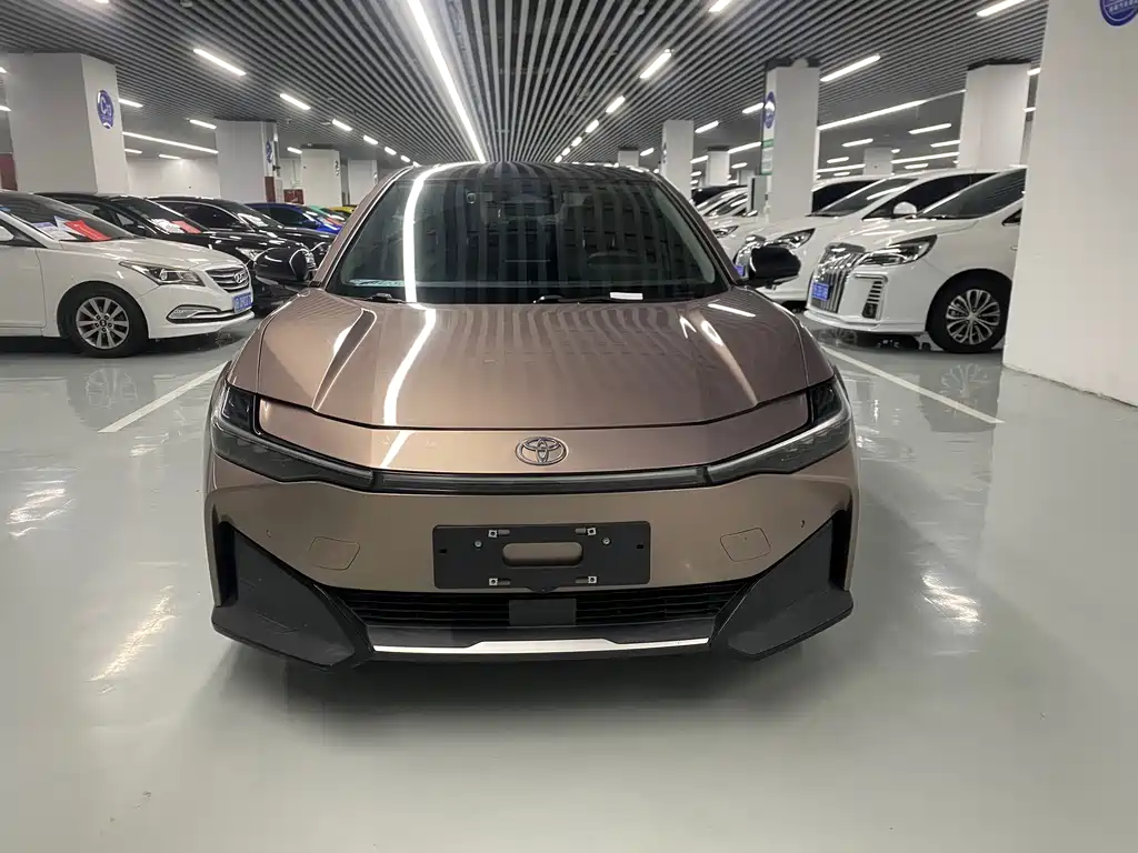Toyota bZ3 — миниатюра 2