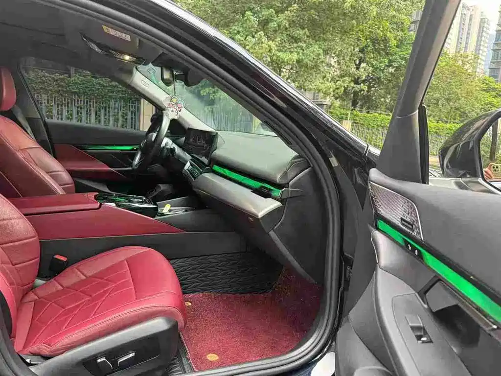 BMW 5 series 2024 Черный из Китая, фото 4